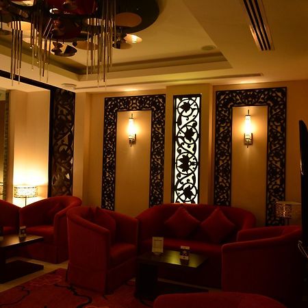 Home Inn Hotel Suites アル・コバール エクステリア 写真