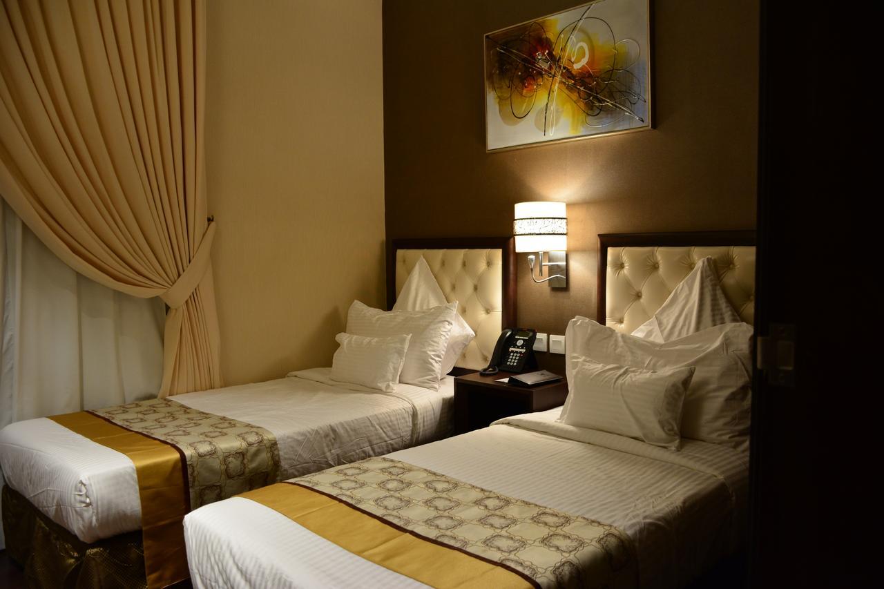 Home Inn Hotel Suites アル・コバール エクステリア 写真